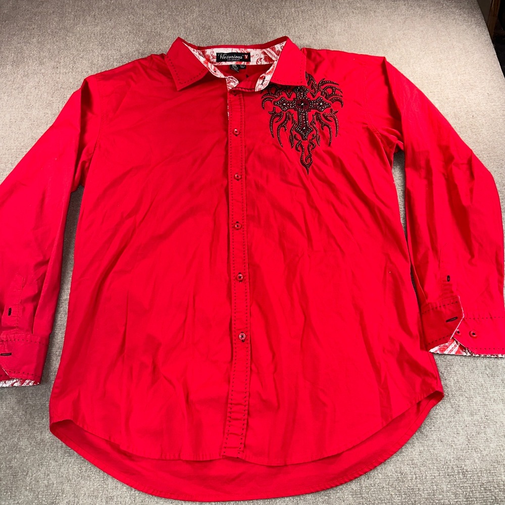 Victorious womens 4XL Red Tribal Cross Rhinestone Embroidered Button Down Shirt